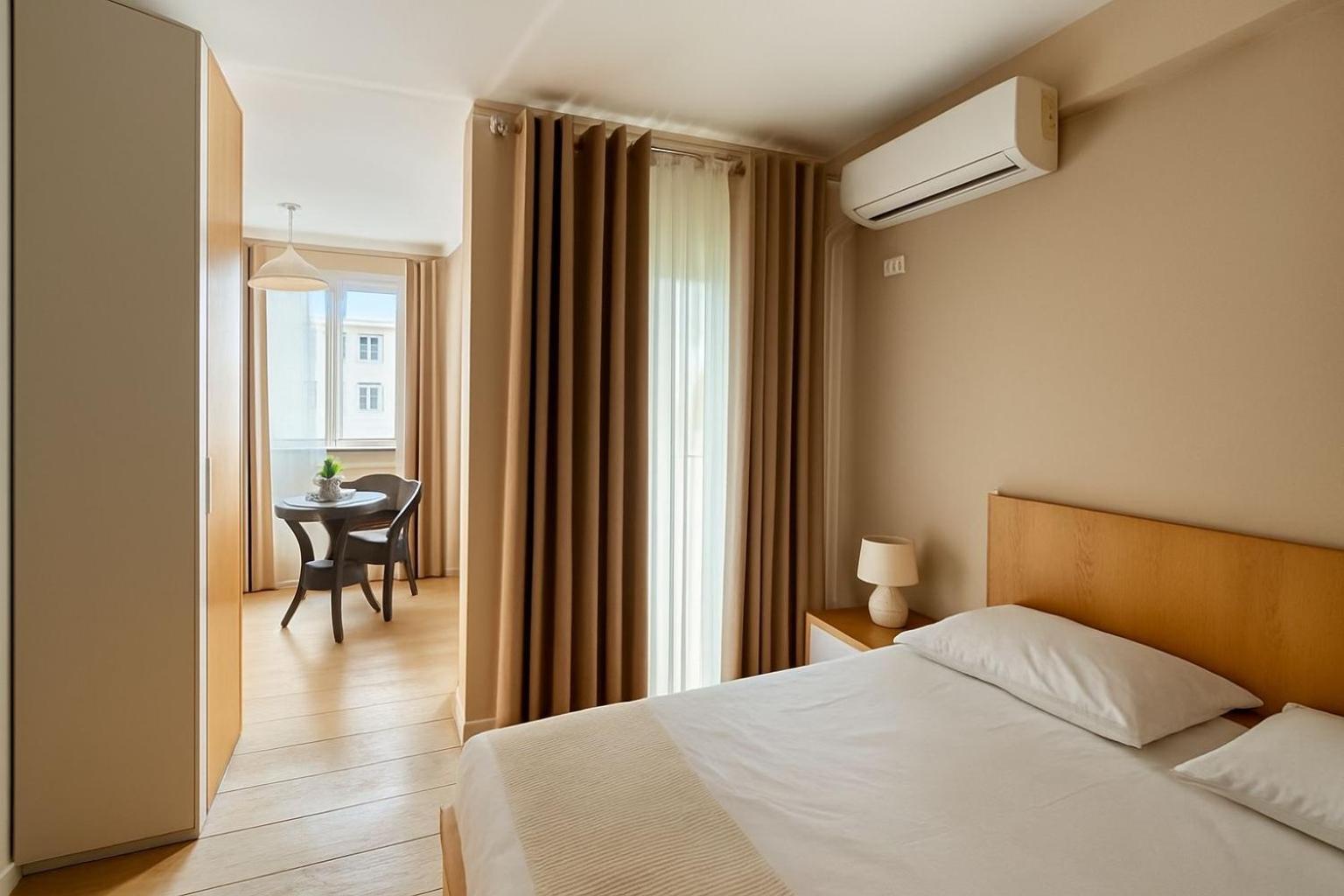 Saranda Apartments *