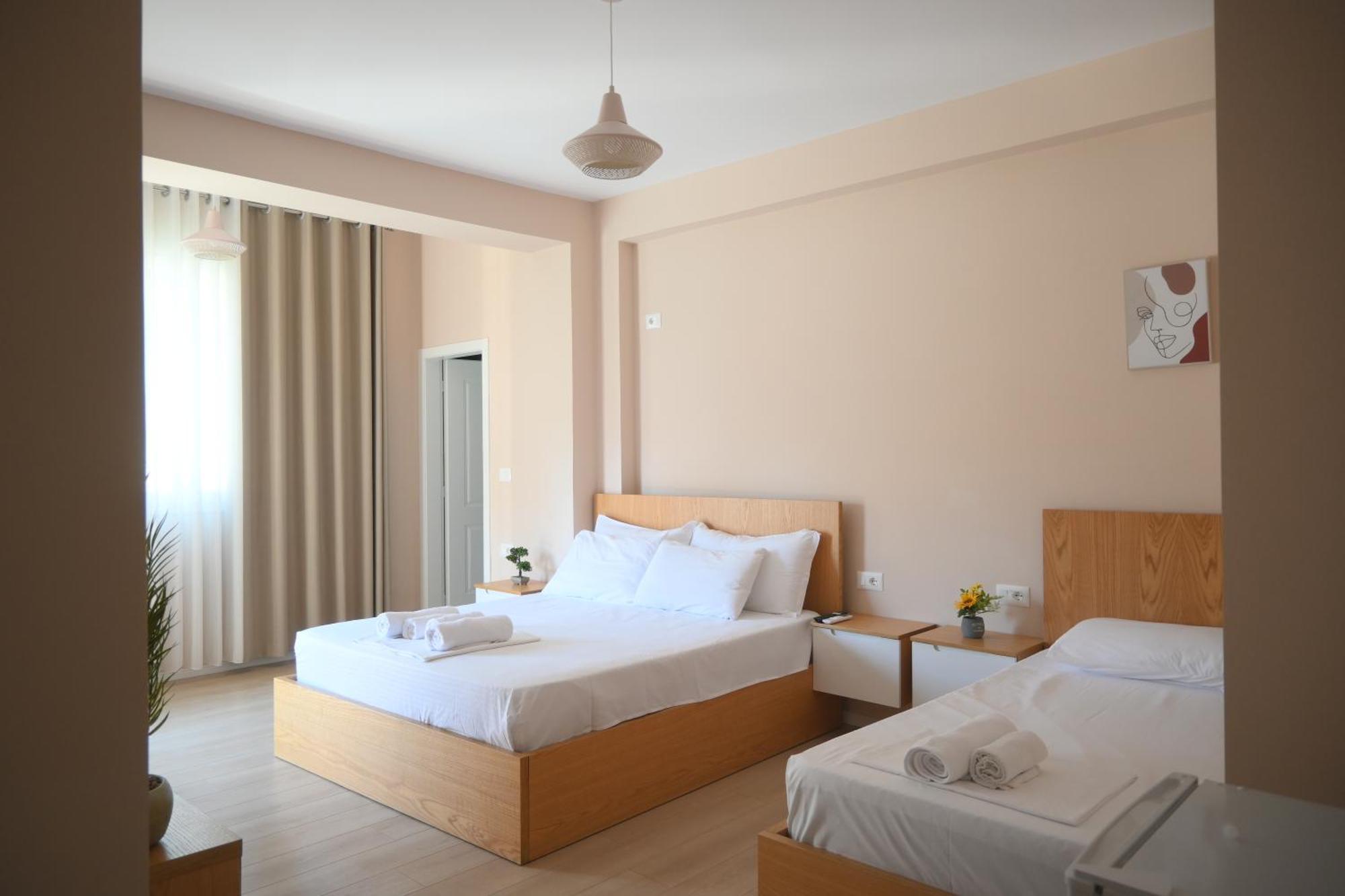 Saranda Apartments *